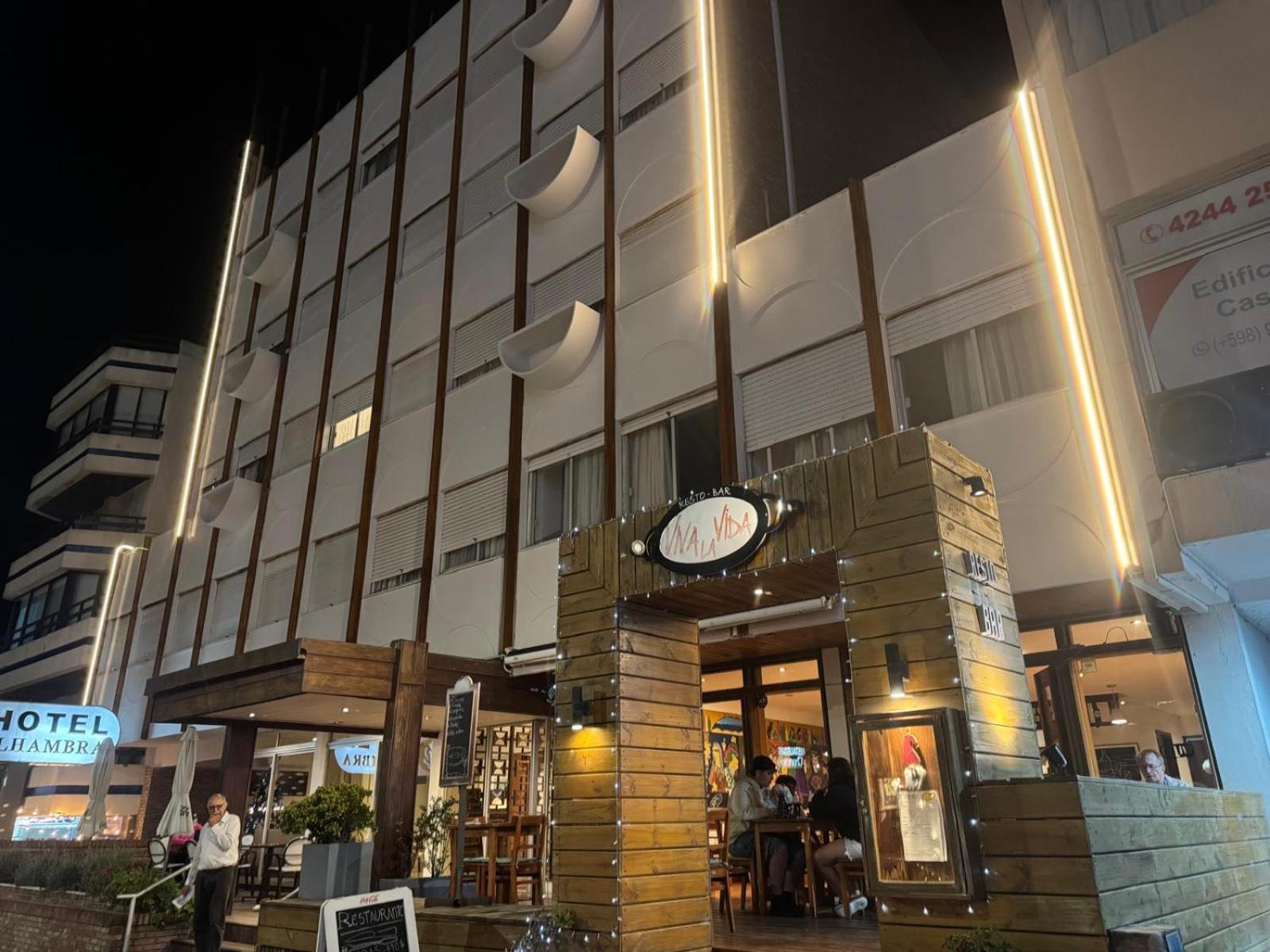 Hotel Alhambra 푼타델에스테 외부 사진